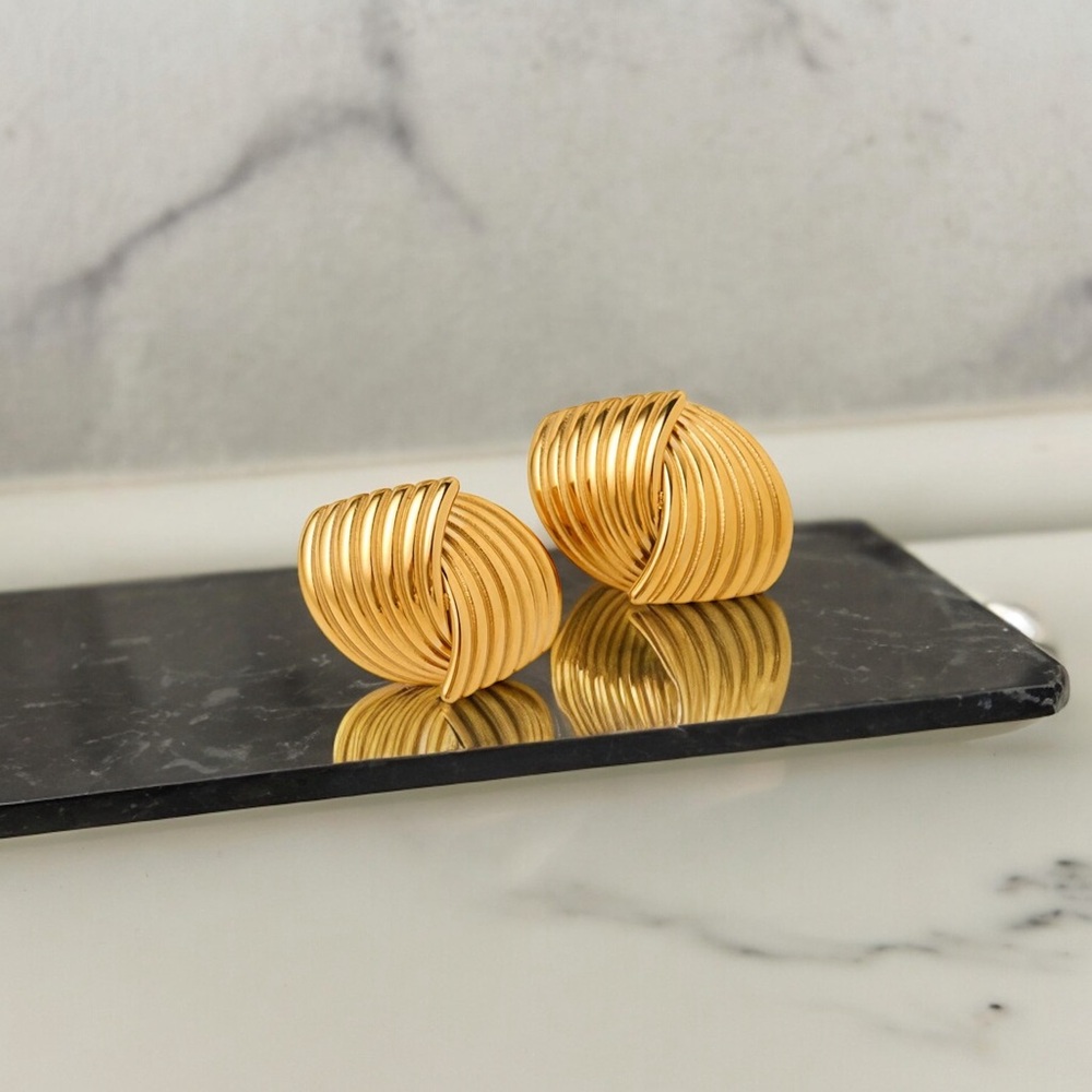 ✨Vintage Amelia Gold Earrings |StainlessSteel 18K PVD Gold tone GOODREVIEW